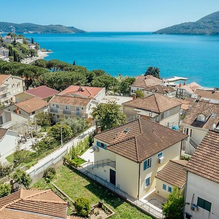 Magnolia Apartments 2 Herceg Novi Buitenkant foto