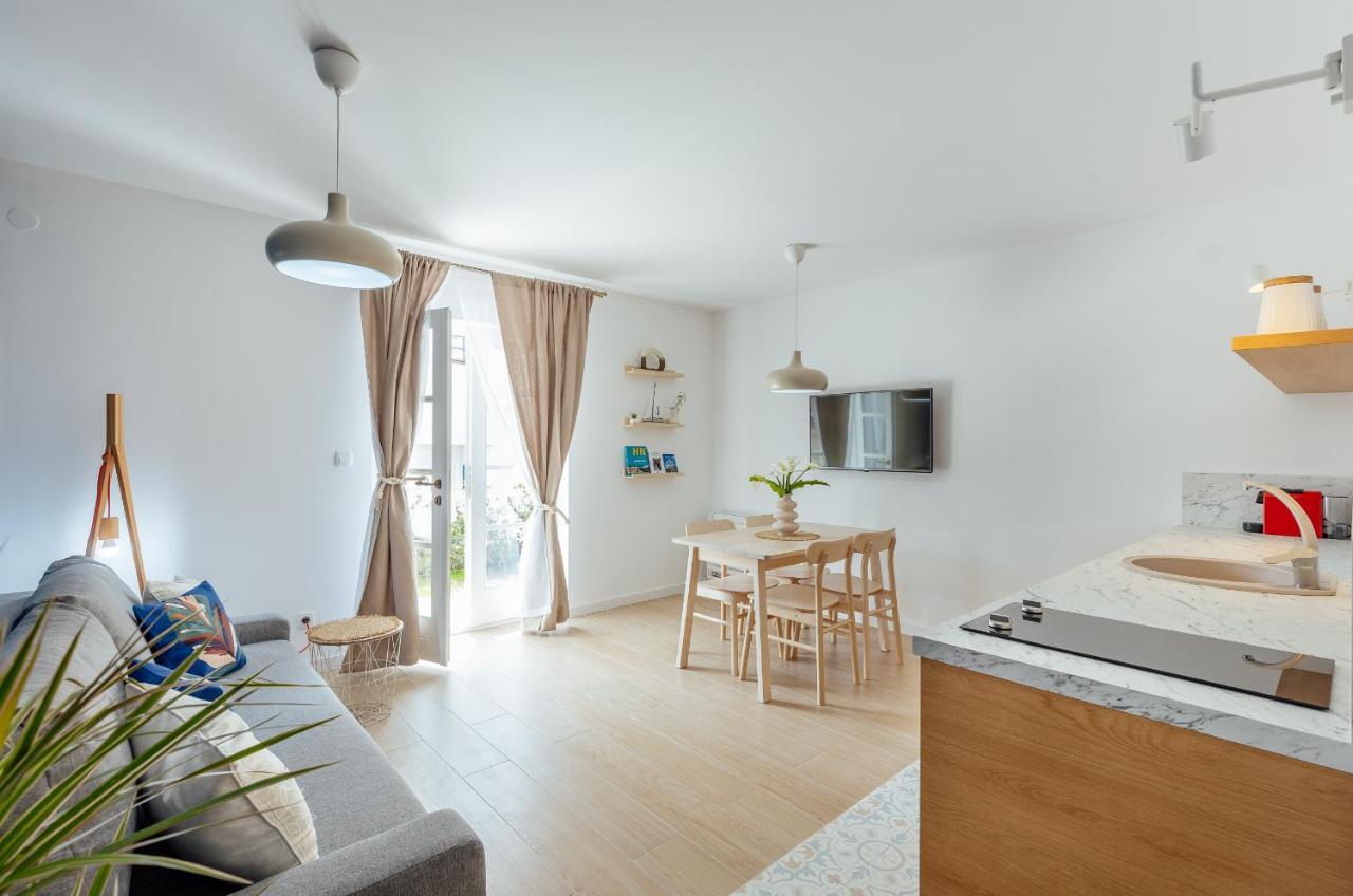 Magnolia Apartments 2 Herceg Novi Buitenkant foto